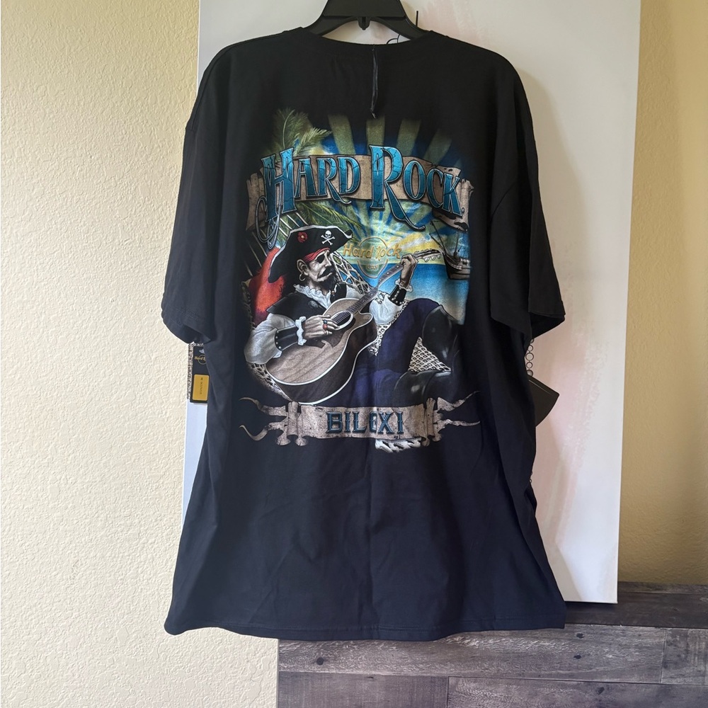 Hard Rock Cafe Black Short Sleeve Tee with Logo